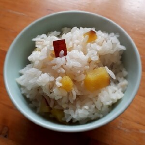 シンプル　☆　お芋ご飯　☆　～おコゲ付き～